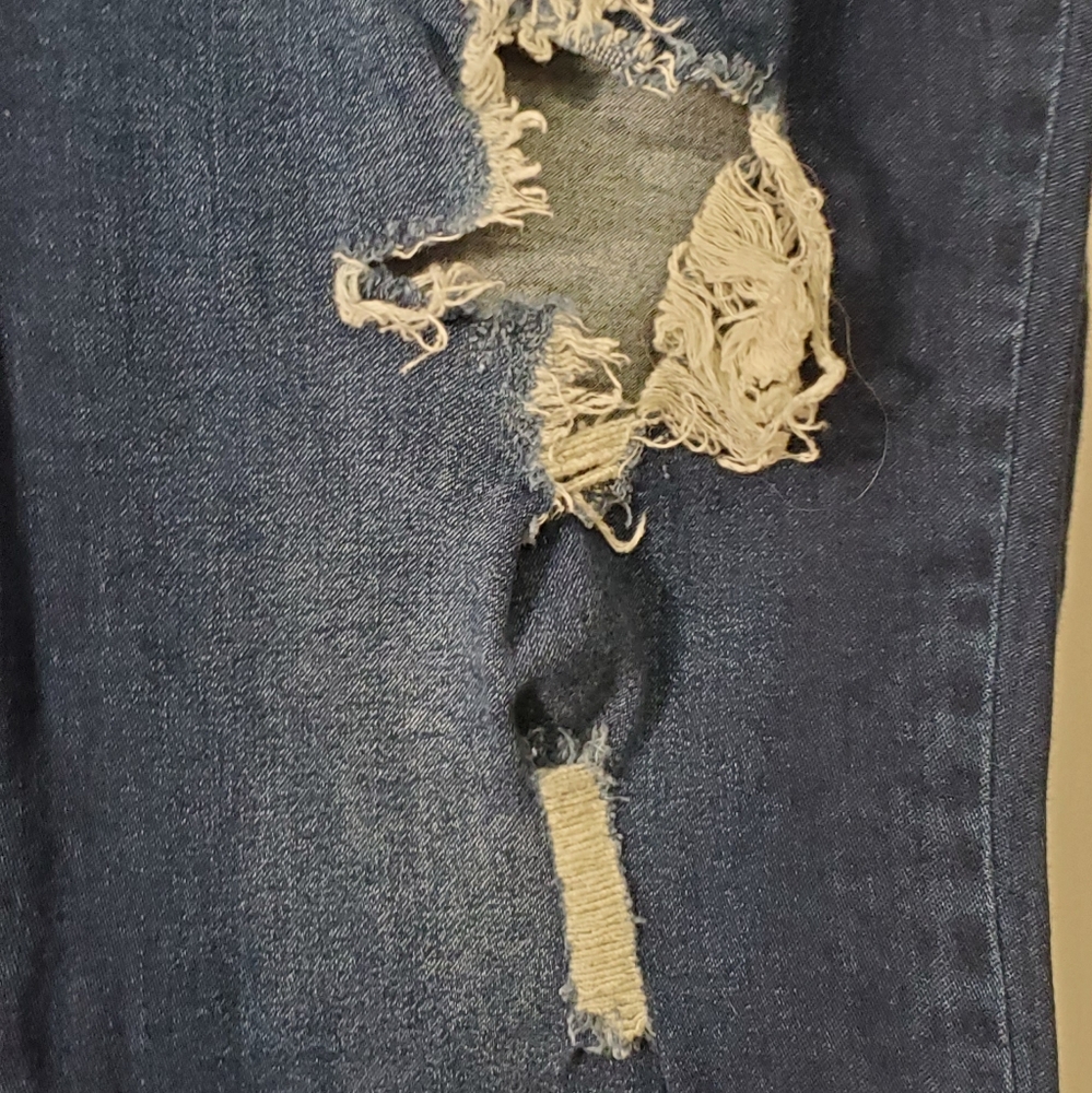 Jeans - Picture 3 of 4